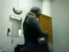 Indonesisk-hijab pige stønnen