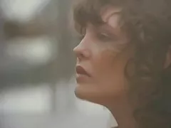 Kvinde i love (film)